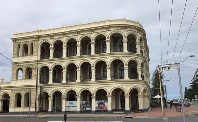 3E81C404-CEFA-414A-9034-F0D4012FE5E1